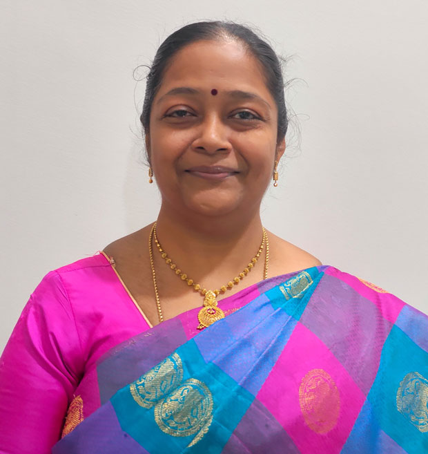 about DR.Gayathri image